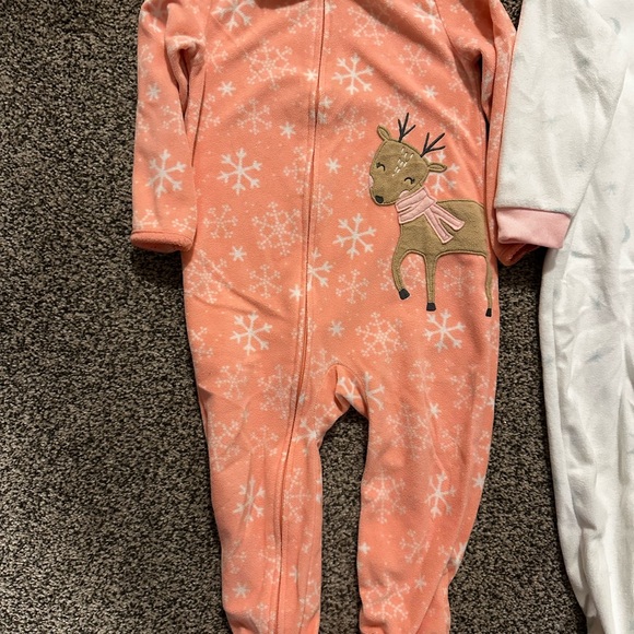 Carter’s Fleece Sleeper - Picture 2 of 3